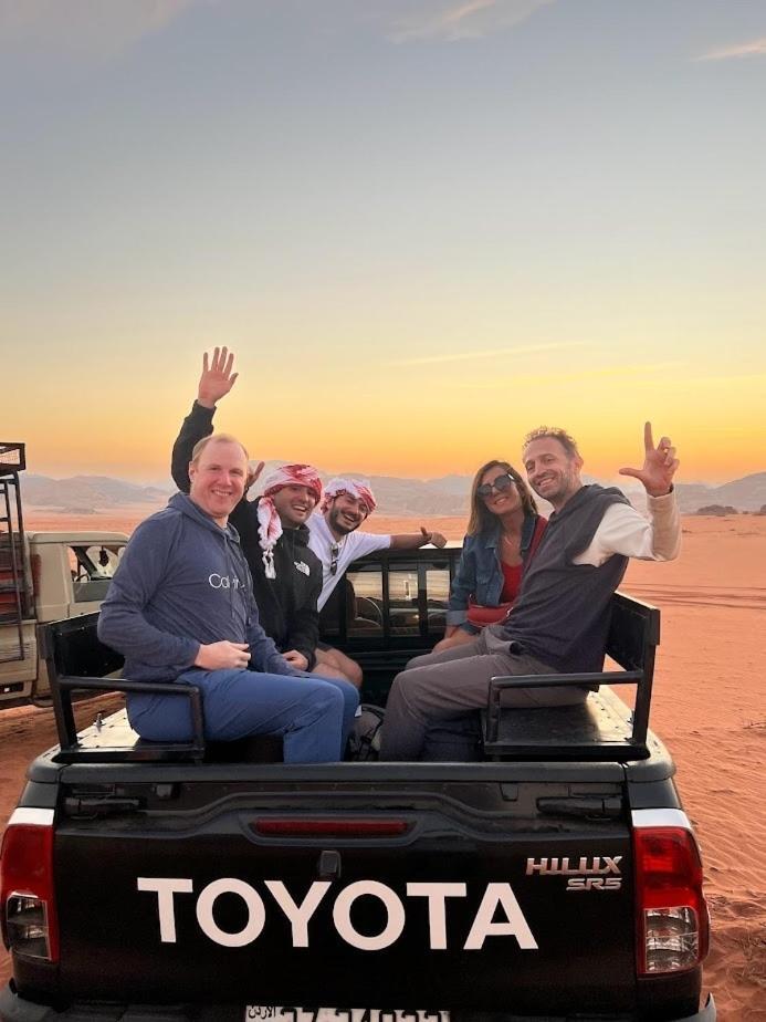 Bedouin Traditions Camp ワディ ・ラム エクステリア 写真