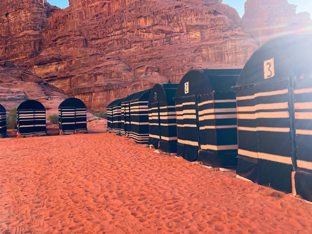 Bedouin Traditions Camp ワディ ・ラム エクステリア 写真