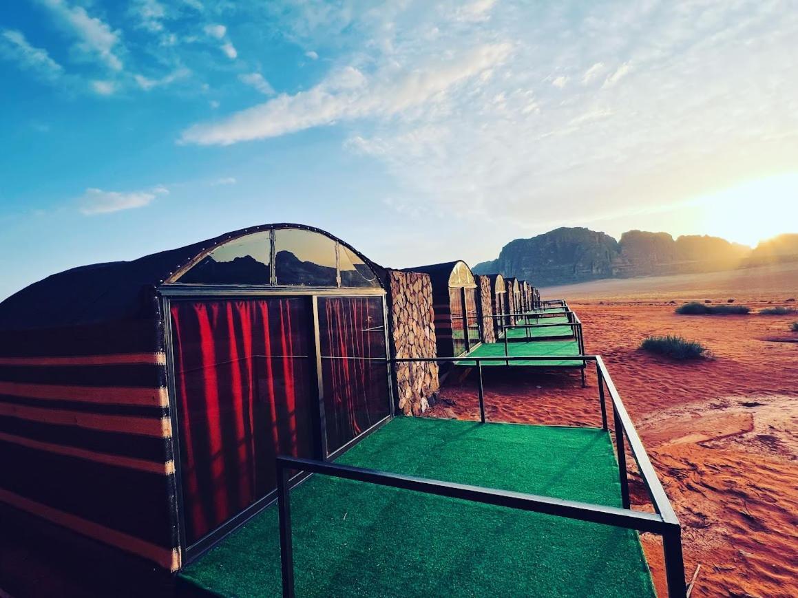 Bedouin Traditions Camp ワディ ・ラム エクステリア 写真