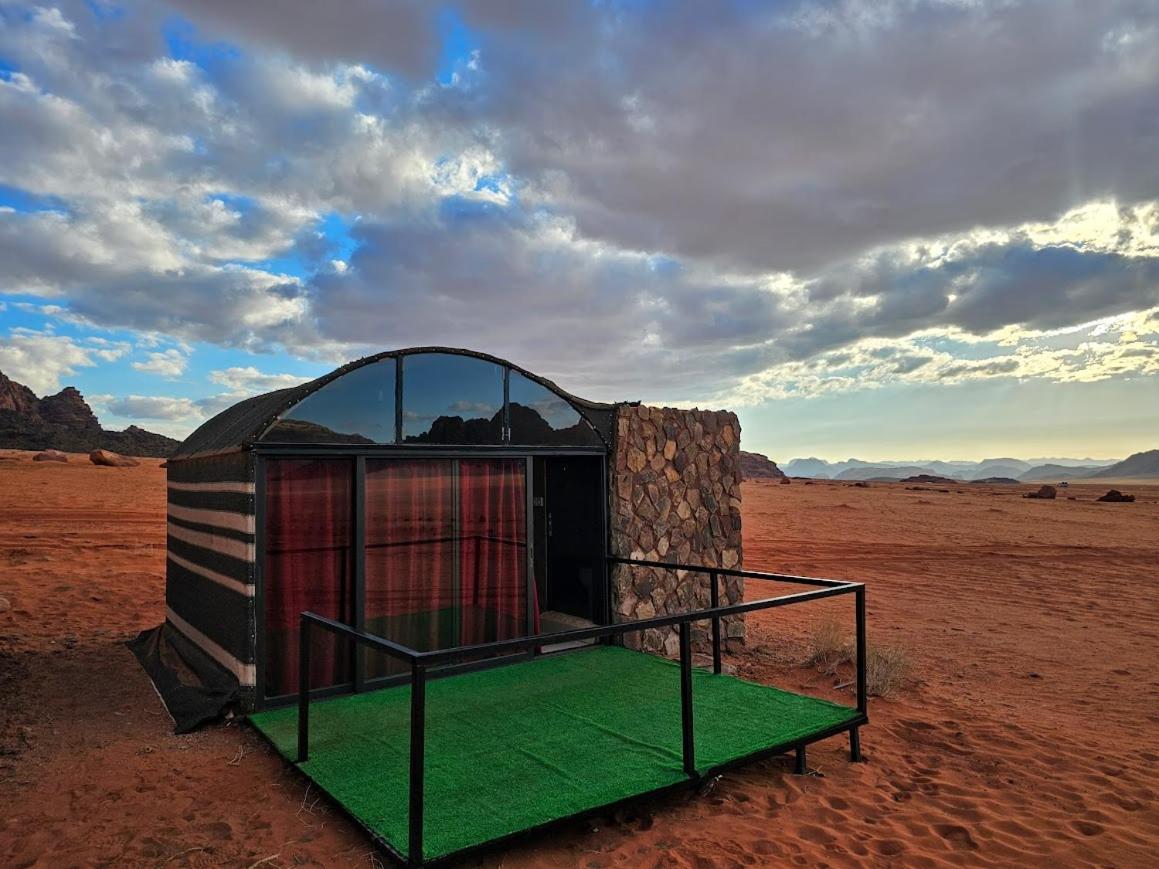 Bedouin Traditions Camp ワディ ・ラム エクステリア 写真