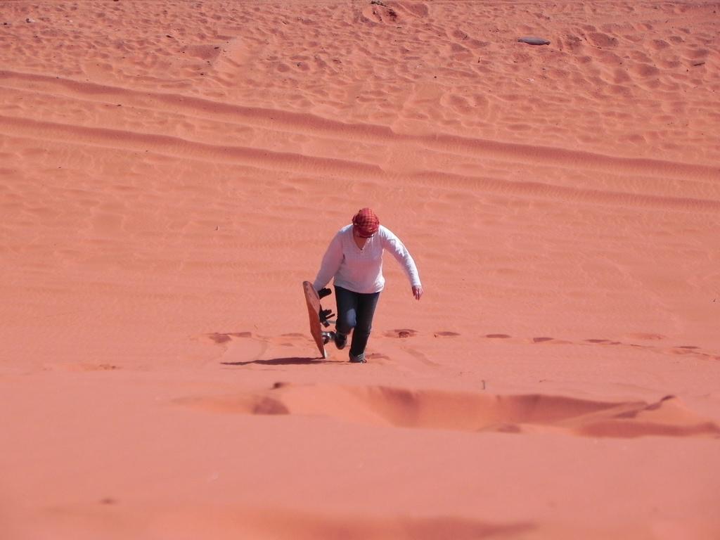 Bedouin Traditions Camp ワディ ・ラム エクステリア 写真