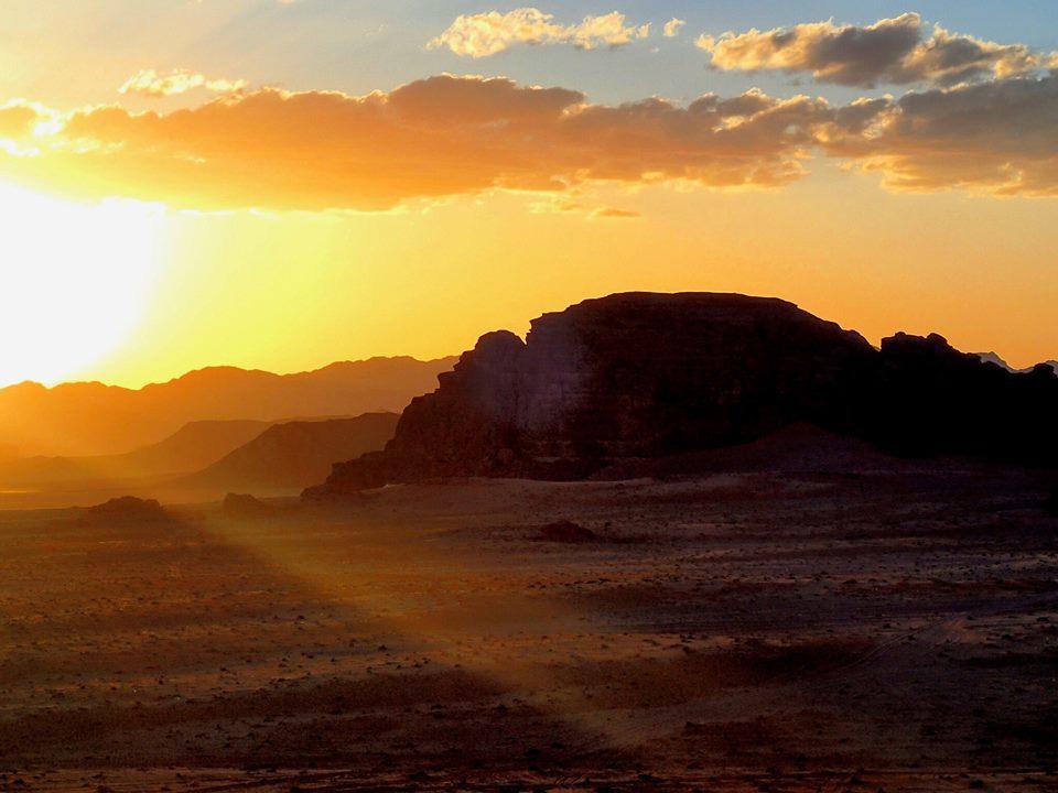 Bedouin Traditions Camp ワディ ・ラム エクステリア 写真