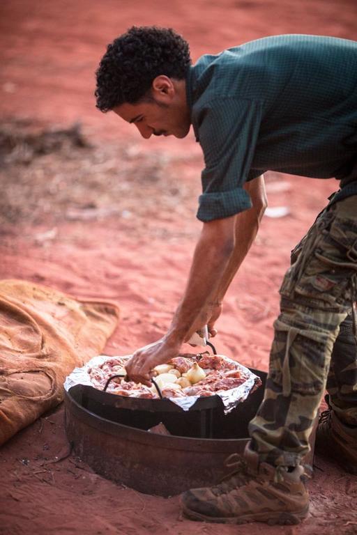 Bedouin Traditions Camp ワディ ・ラム エクステリア 写真