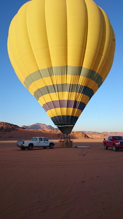 Bedouin Traditions Camp ワディ ・ラム エクステリア 写真