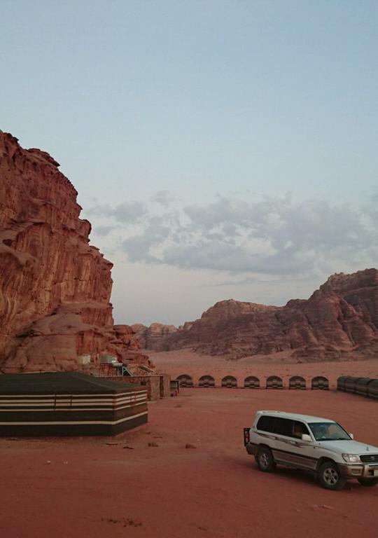 Bedouin Traditions Camp ワディ ・ラム エクステリア 写真